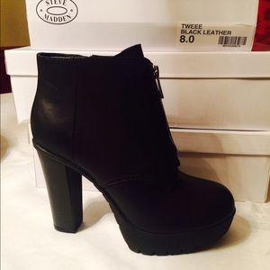 BRAND NEW Steve Madden Womens Twee Platform Bootie