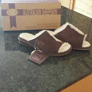 NWT Australian Sheepskin/Suede Slippers by Lamo