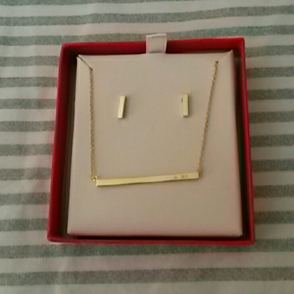 Earing and Necklace