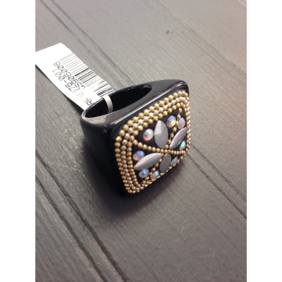 Statement Ring