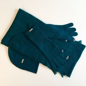 Calvin Klein Hat, Scarf & Tech Glove Set in Teal