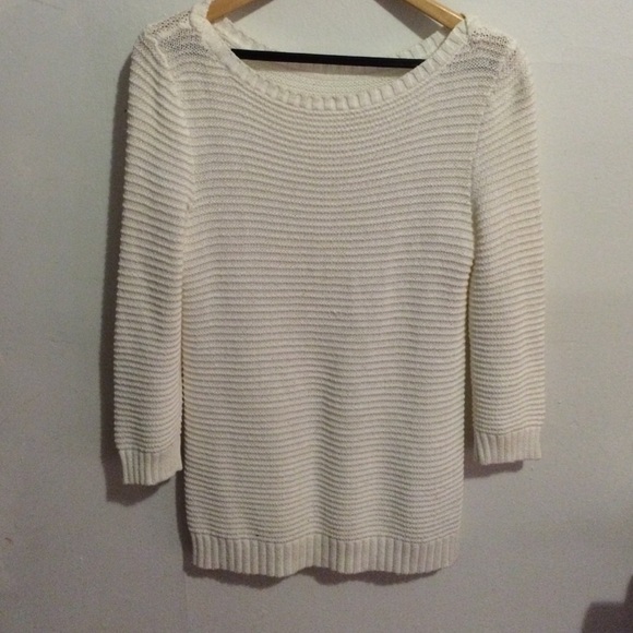 White knit sweater