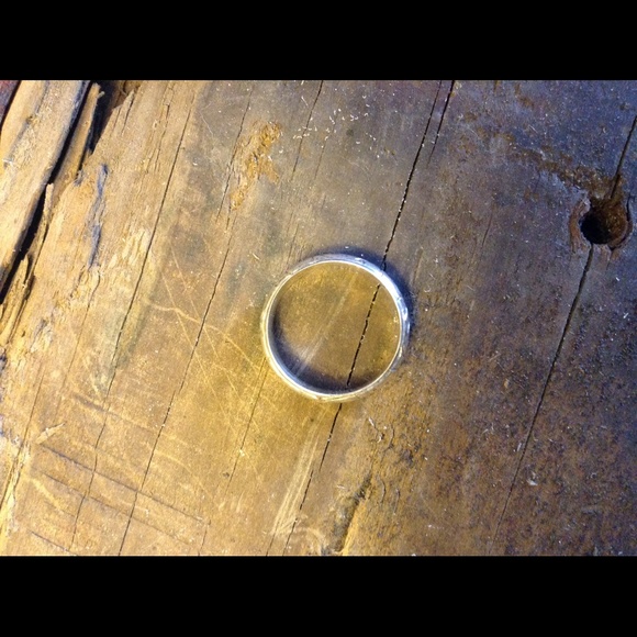 Ring - Picture 2 of 2