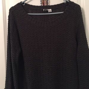 Roxy crew neck sweater