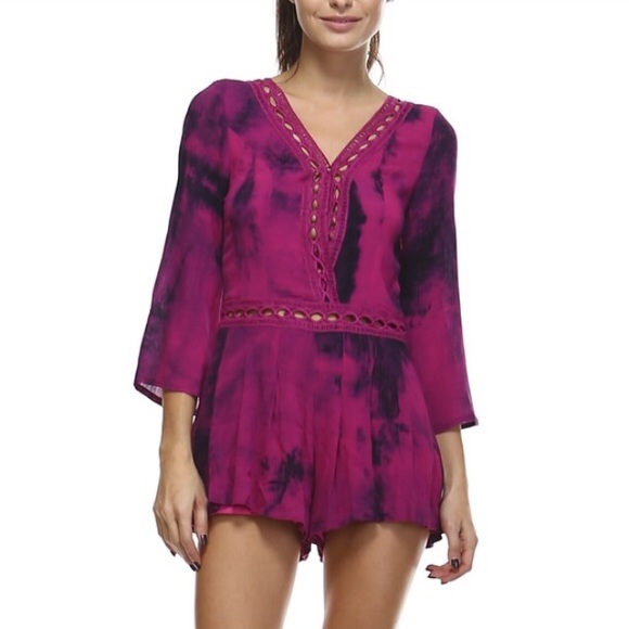 ๐HP ๐ Tie Dye Cut Out Crochet Romper S M - Picture 3 of 4