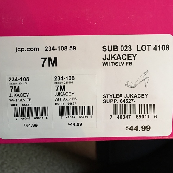 Sparkly silver heels 👠 - Picture 3 of 3