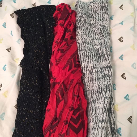 Scarf bundle!!
