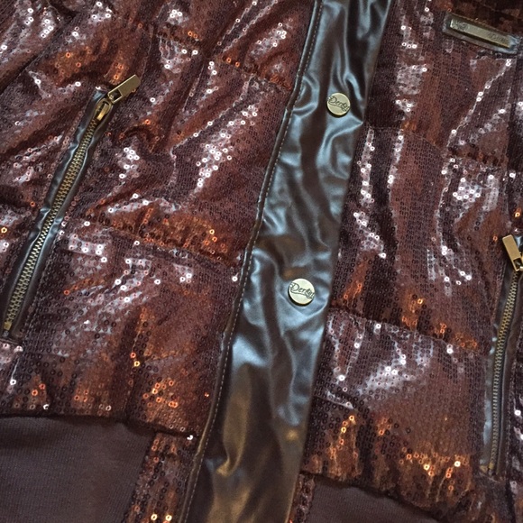 Sequenced brown winter jacket! - Picture 2 of 4