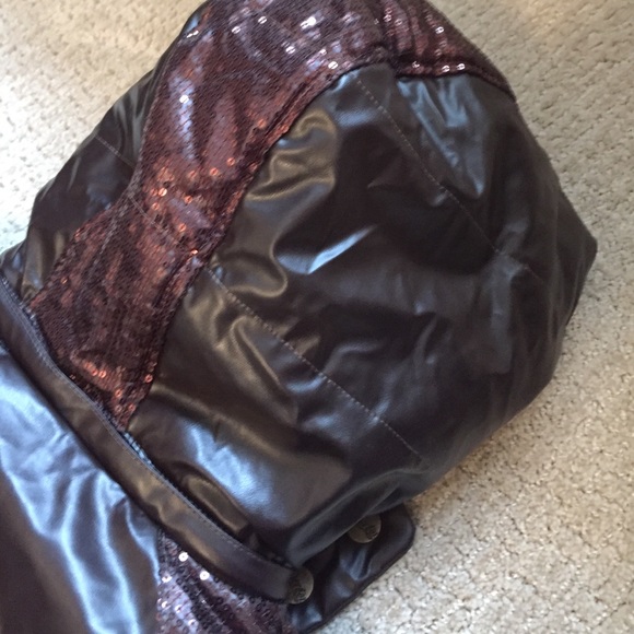 Sequenced brown winter jacket! - Picture 4 of 4