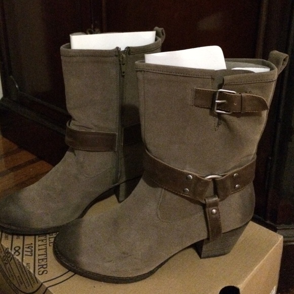 Brown ankle boots
