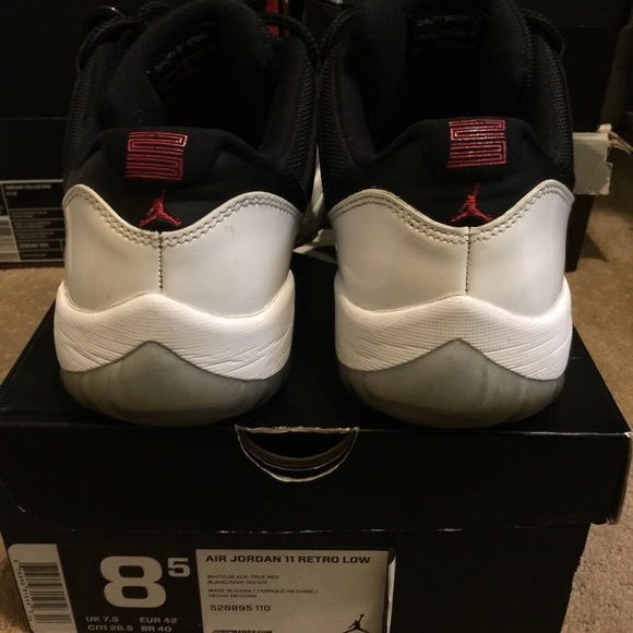 100% Authentic / 2013 Air Jordan 11 Retro Low - Picture 2 of 4