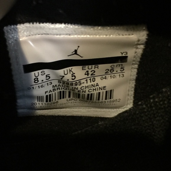 100% Authentic / 2013 Air Jordan 11 Retro Low - Picture 4 of 4