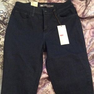 Dark blue skinny Levi's