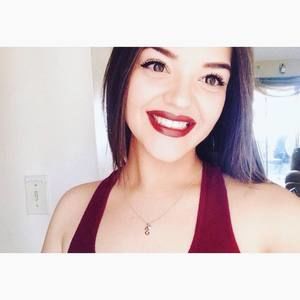 Meet your Posher, Stephany