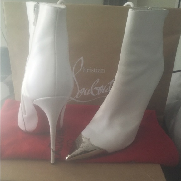 -christian-louboutin-calamijane-booty