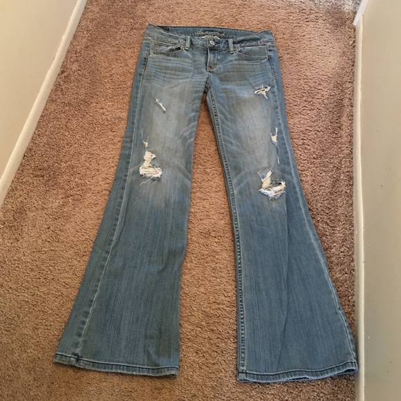 Distress American eagle jeans
