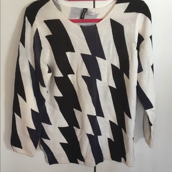 H&M graphic sweater