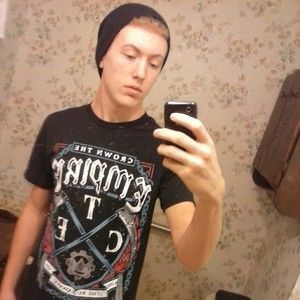 Meet your Posher, Aaron