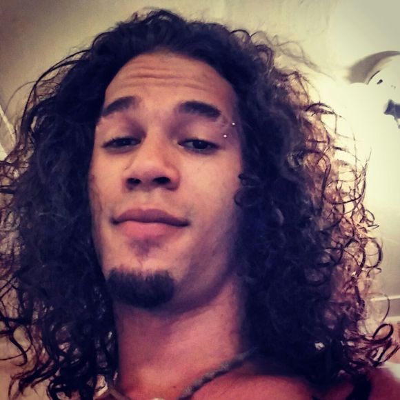 Meet your Posher, Aaron