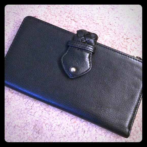 Michael Kors Handbags - Michael Kors Leather Wallet