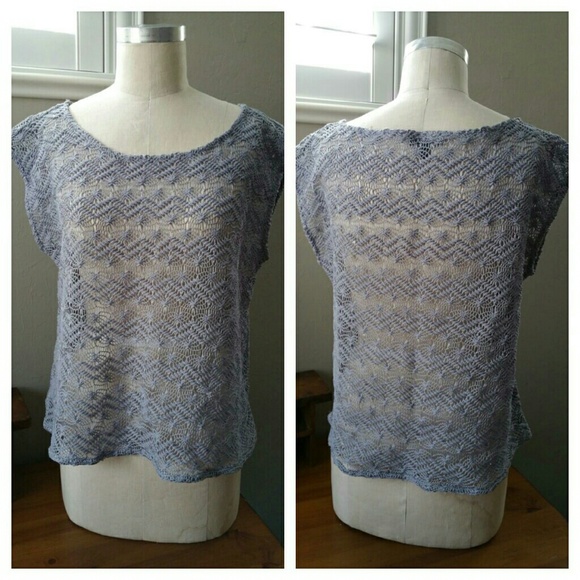 Express Lace Shell in Light Gray