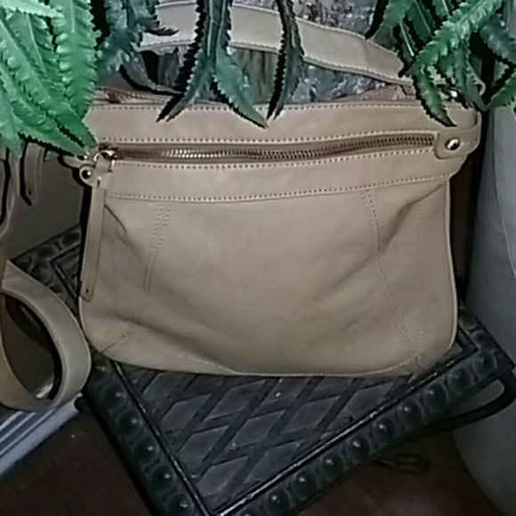 Liz Claiborne Handbags - LIZ CLAIBORNE HANDBAG