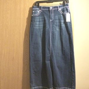 Denim skirt