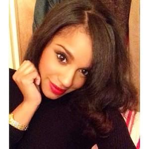 Meet your Posher, Krystle