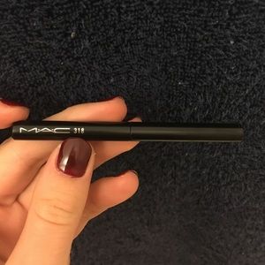 Mac 318 Retractable Lip Brush