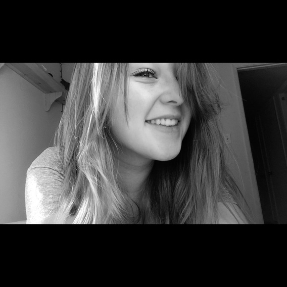 Meet your Posher, Jaquelin - Picture 1 of 1