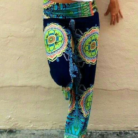other Pants - NWOT CUTEST PALAZZO PANTS