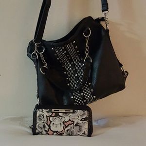 Bundle maurices purse and nine West wallet