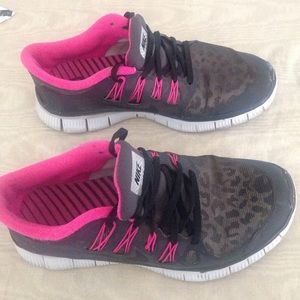 Nike Leopard Running Shoes