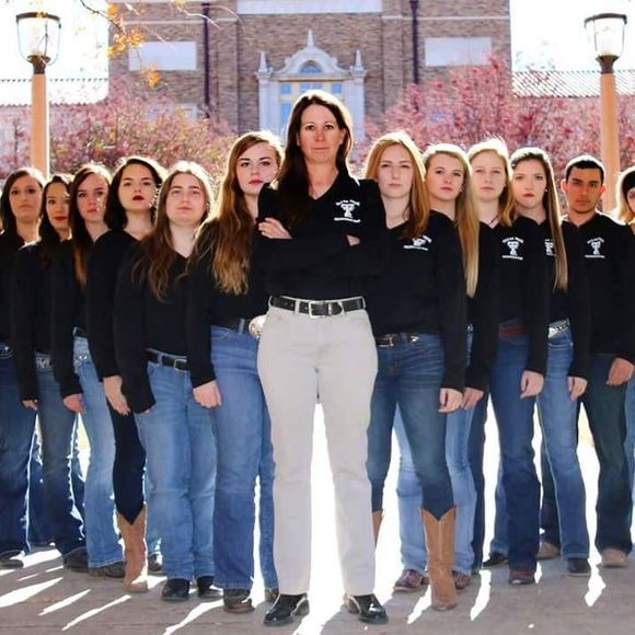 Meet your Posher, Katelyn