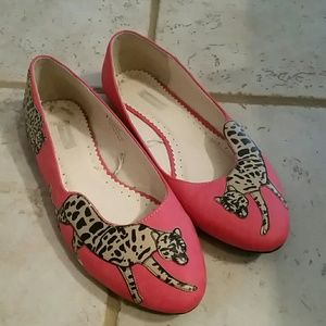 Leopard flats