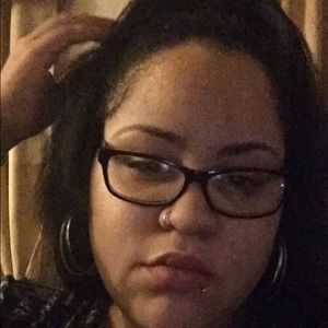 Meet your Posher, Charlotte