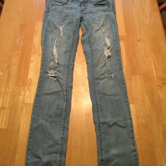American Eagle skinny jeans - Picture 3 of 4
