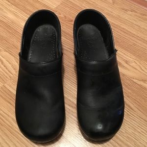 Dansko black brushed leather size 40