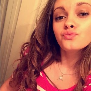 Meet your Posher, Micaela