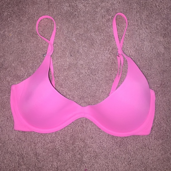 PINK Scoop Neck Bra
