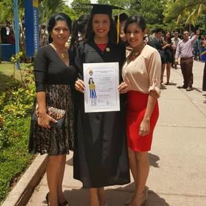 Meet your Posher, Ana