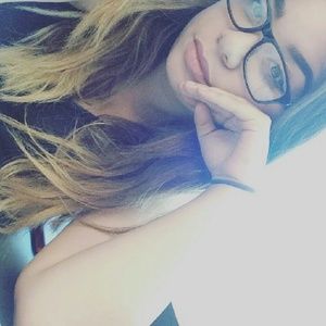 Meet your Posher, Kaitlyn