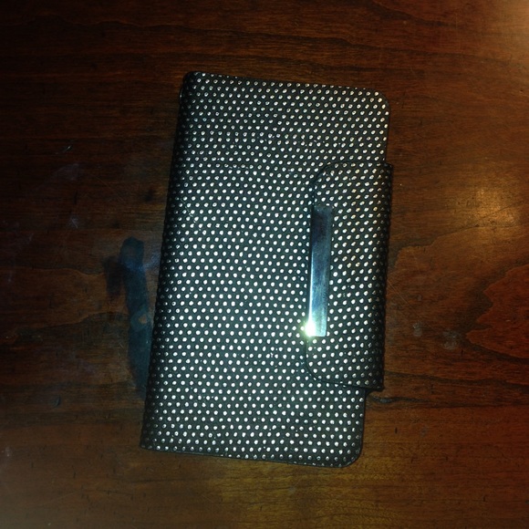 Needy Case 📱 - Picture 1 of 2