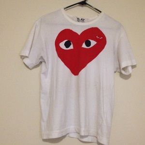 🚫SOLD🚫 play comme des garcons logo t-shirt