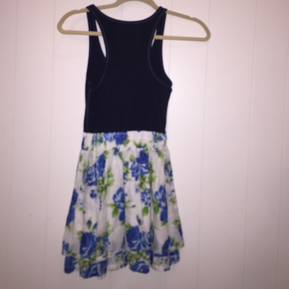 Floral dress! - Picture 2 of 4