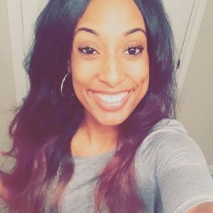 Meet your Posher, Charron