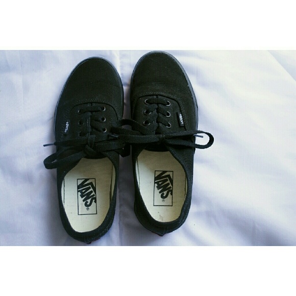 Vans Shoes - NWOT - Vans - Authentic All Black