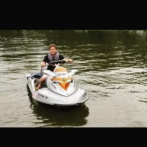 Meet your Posher, Jonathan