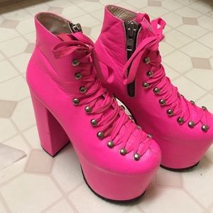 Hot bright pink unif hellbounds