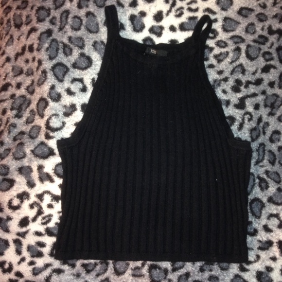 Black Crop Top 🌷 - Picture 1 of 1